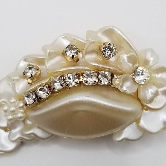 Vintage Shell Like and Rhinestone Ear Climber Clip-on Earrings - Picture 3 of 7